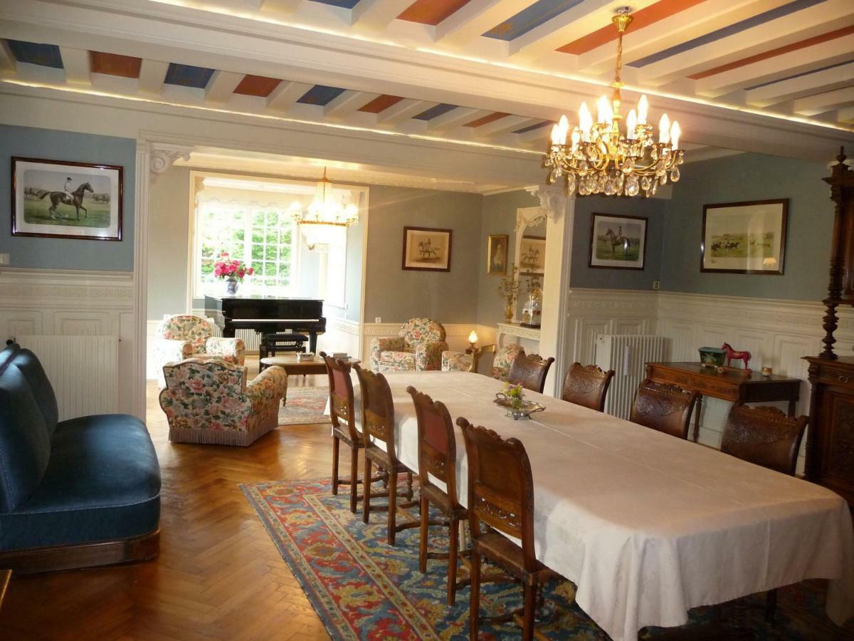 Bed and Breakfast Manoir De Sens Беврон-ан-Ож Екстер'єр фото